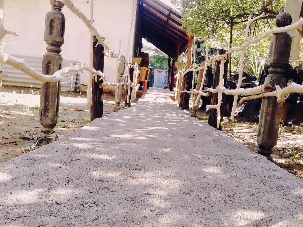 Bluesky Guest House Dambulla Exterior photo